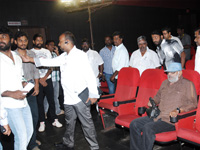 onpathukuzhisampathaudiolunch